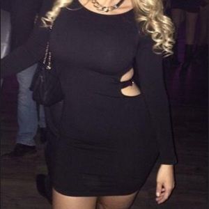 Black bodycon dress